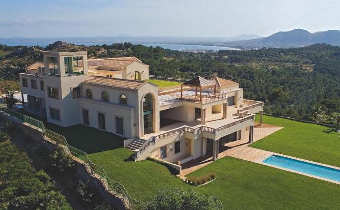 mansion in the mediterranean mallorca spain luxury property What Does A $72.7 Million Luxury Property Look Like?