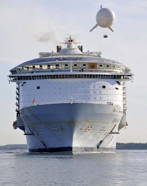 bigget passenger ship ever oasis of the seas The Largest Cruise Ship in the World is Five Times the Size of the Titanic