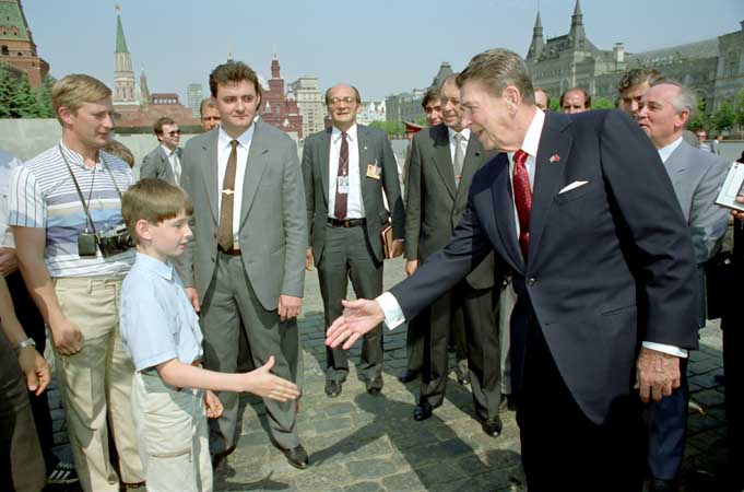 vladimir putin kgb with ronald reagan in moscow Picture of the Day   January 21, 2010