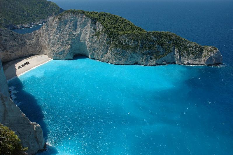nicest beach in the wrold shipwreck beach smugglers cove navagia beach zakynthos greece Picture of the Day   February 1, 2010