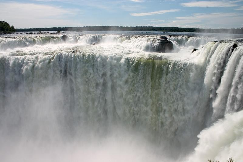 devils throat garganta del diablo iguazu falls Iguazu Falls: 15 Amazing Pictures, 10 Incredible Facts