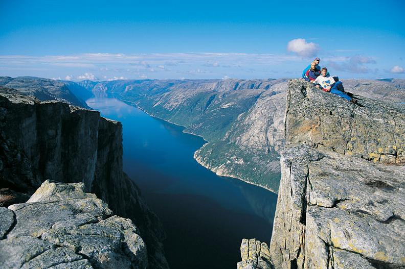 kjerag mountain lysefjorden fjord norway The Stunning Cliffs of Norway