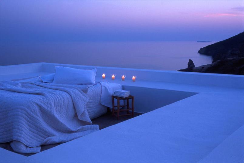 outdoor bed by the ocean Picture of the Day   March 8, 2010
