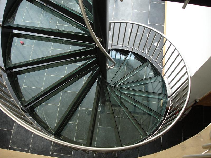 glass spiral staircase 25 Stunning Images of Spiral Staircases