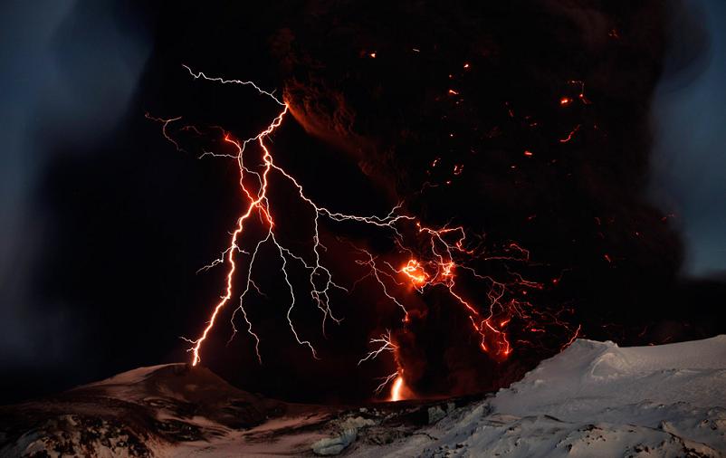 lightning and fire from volcano in iceland Picture of the Day   April 20, 2010