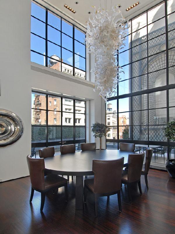 penthouse in tirbeca new york city A Townhouse in the Sky