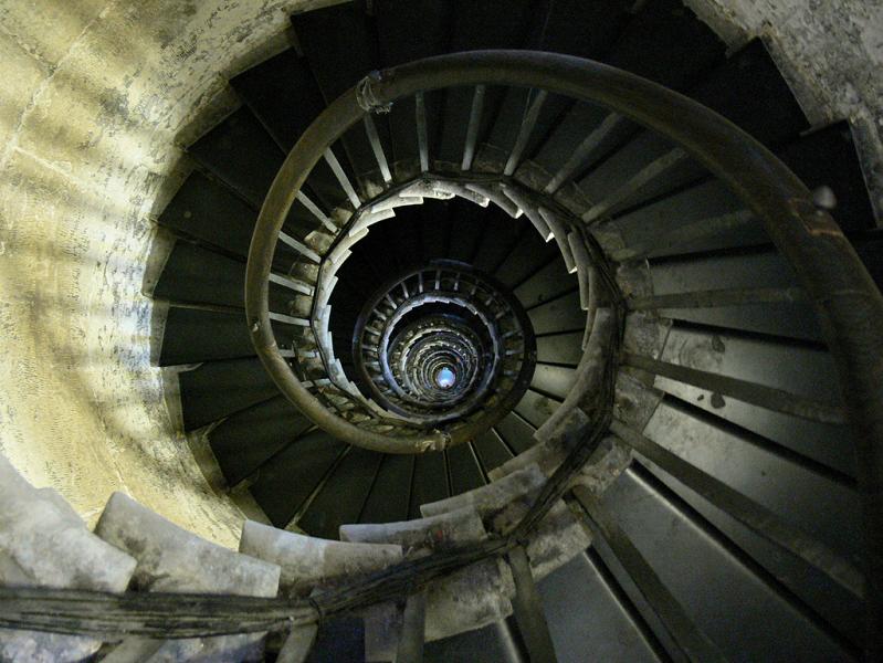 spiral staircase fish hill london 25 Stunning Images of Spiral Staircases