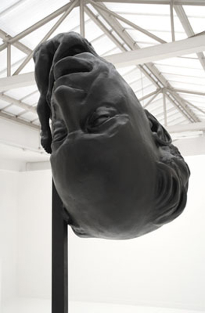 thomas-lerooy-large-head-sculptures