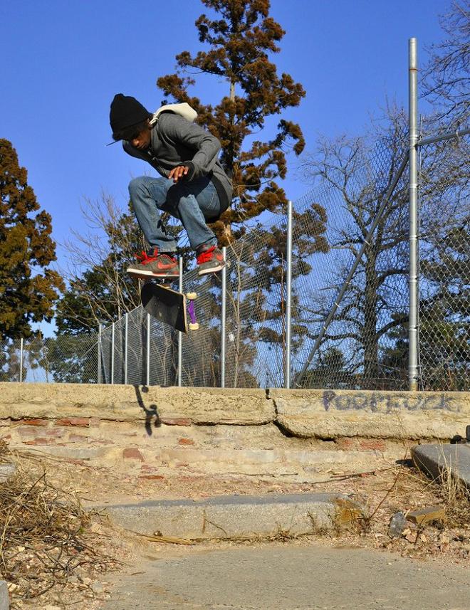 18 skateboarder The Art and History of the Kickflip [21 pics]
