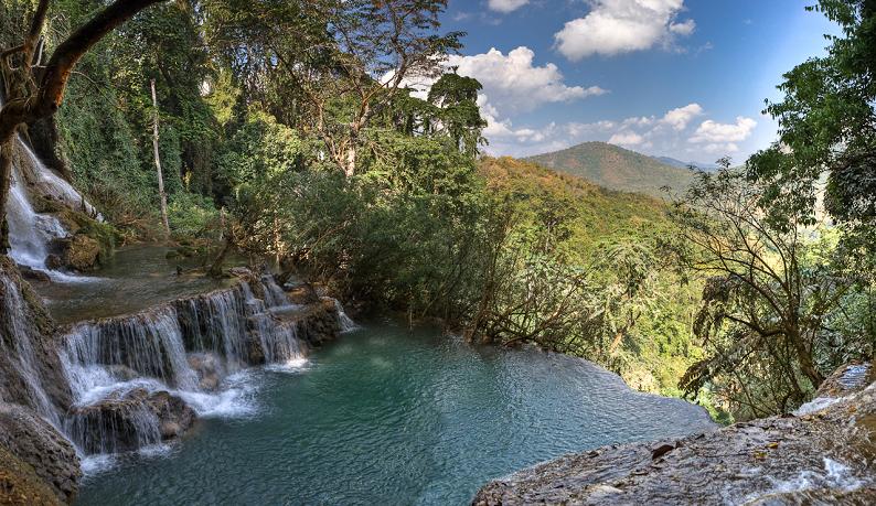 natural infinity pool tat kuang si waterfall luang prabang in laos 25 Stunning Infinity Pools Around the World