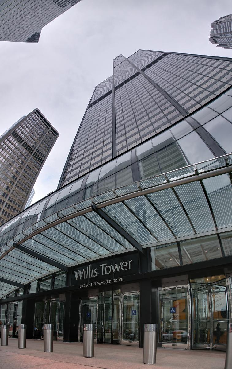 willis tower chicago 5 Buildings So Big They Have Their Own ZIP Code!