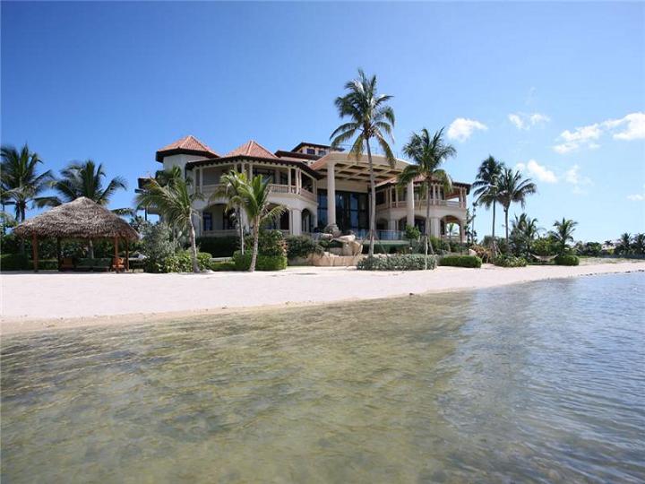 castillo caribe grand cayman cayman islands The $60 Million Mansion on the Ocean: Castillo Caribe, Cayman Islands