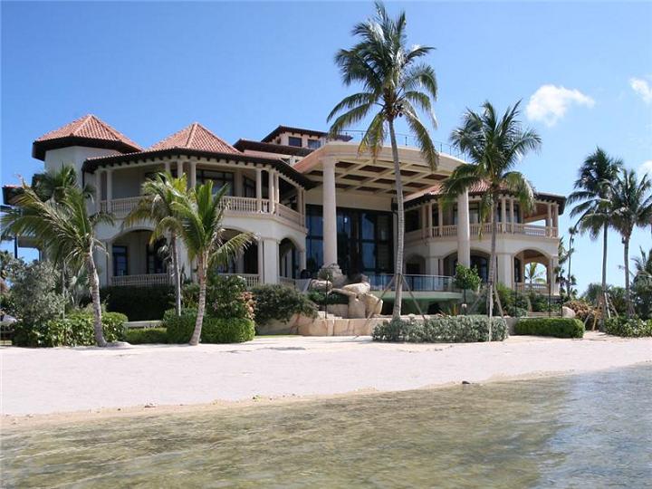 mansion on the water castillo caribe cayman The $60 Million Mansion on the Ocean: Castillo Caribe, Cayman Islands