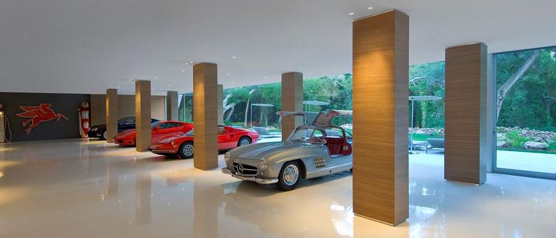 private room for showing off cars Mr. Hermanns Opus: The Glass Pavilion in Montecito, California