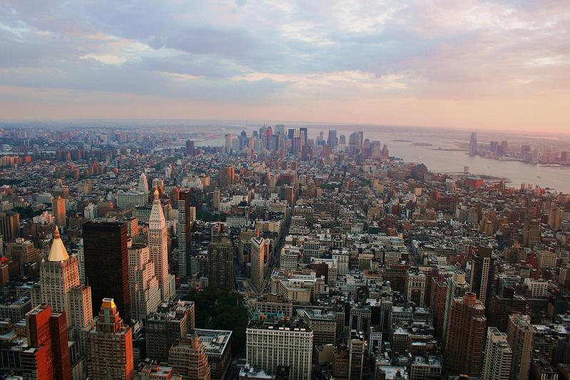 manhattan new york city skyline 15 Spectacular Skylines Around the World