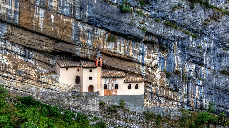 the hermitage of st columban trentino italy Picture of the Day   Doth My Eyes Deceive Me?