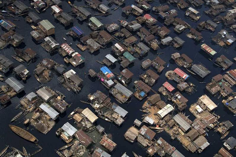 boat-houses-lagos-nigeria-aerial
