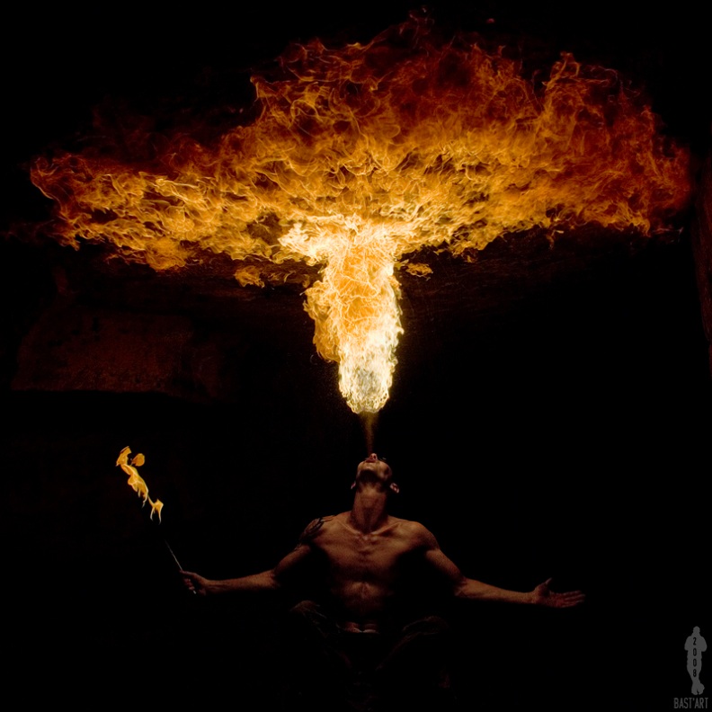 fire eater spitting fire out of mouth Picture of the Day: Spit Hot FIre