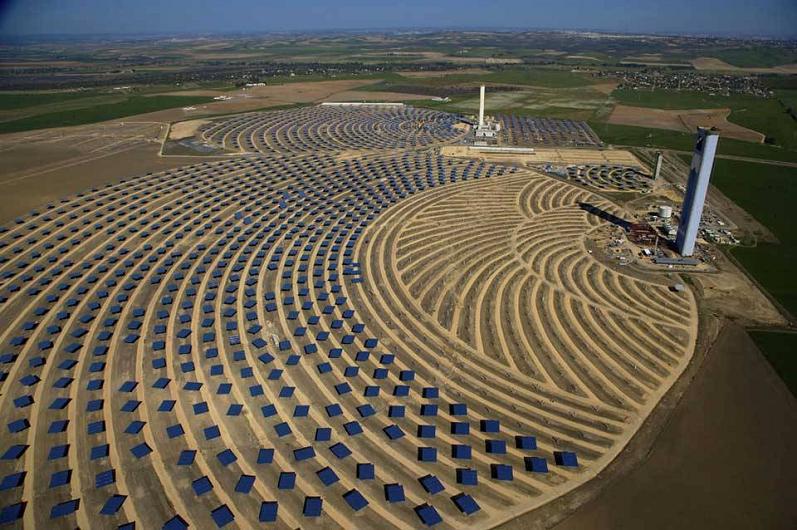 solar plant andalusia spain aerial yann arthus bertrand The Incredible Aerial Photography of Yann Arthus Bertrand [25 pics]