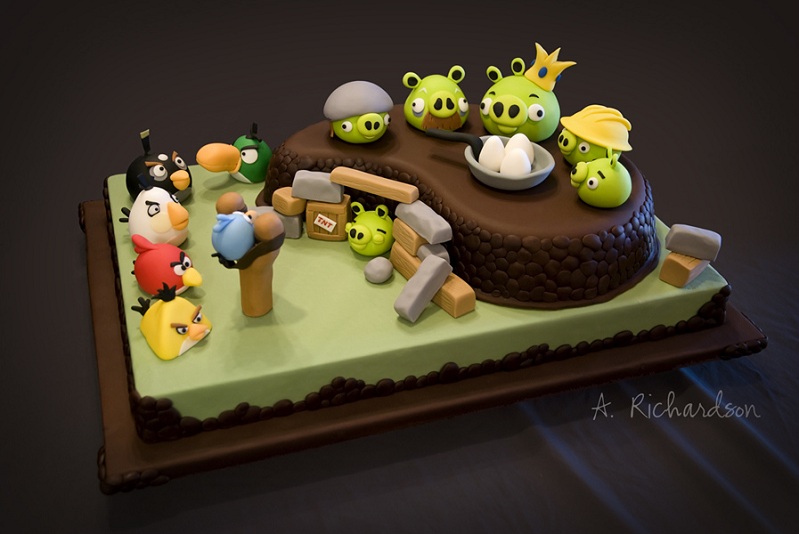 angry birds cake Picture of the Day: Angry Birds Cake!