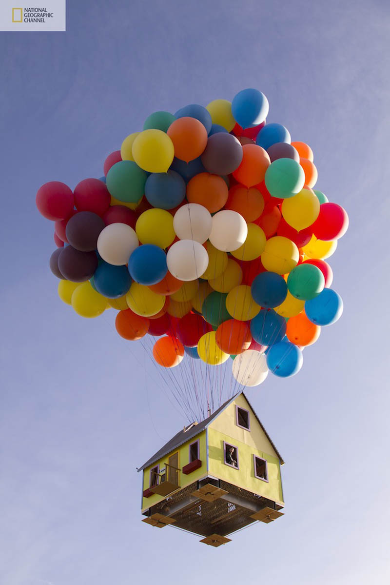 ballon house from up in real life Picture of the Day: Balloon House from UP in Real Life!