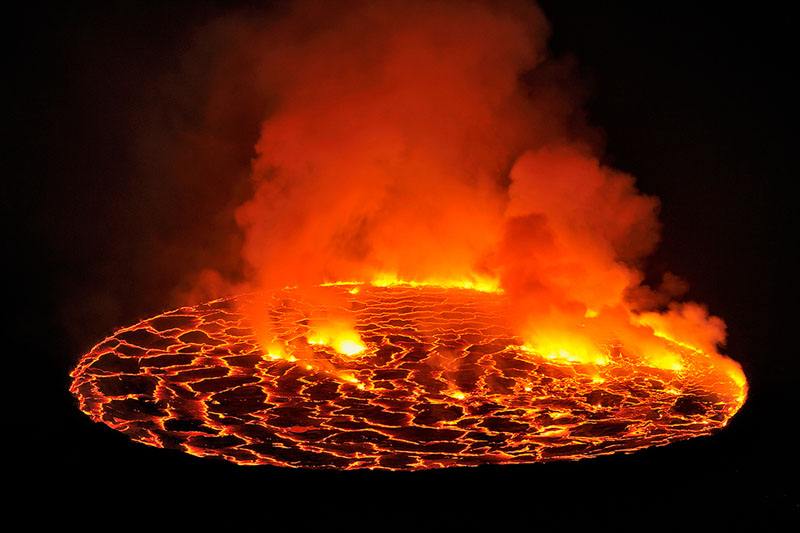 laval lake africa nyiragongo crater Picture of the Day: The Biggest Lava Lake in the World