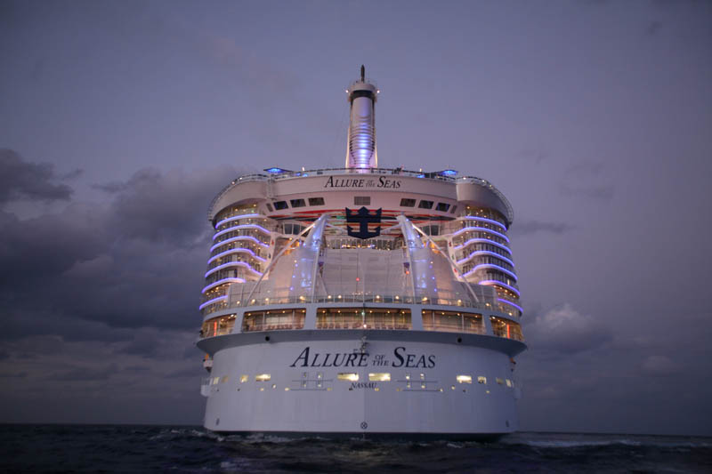 worlds biggest cruise ship allure of the seas royal carribean 20 The Worlds Largest Cruise Ship: Allure of the Seas
