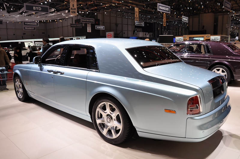 electric rolls royce phantom ee 102ex 2 Electric Luxury: Rolls Royce Phantom EE [30 pics]