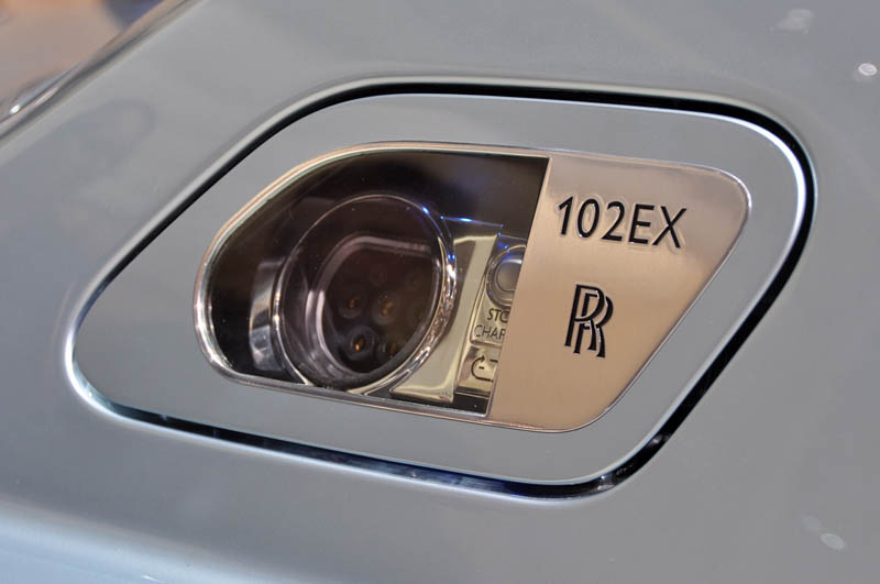 electric rolls royce phantom ee 102ex 7 Electric Luxury: Rolls Royce Phantom EE [30 pics]