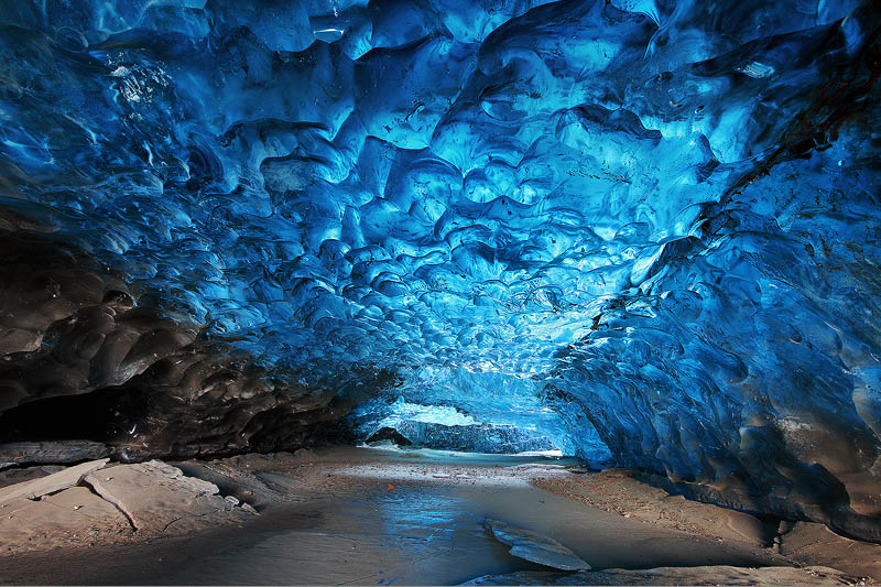 crystal ice cave skaftafell iceland Picture of the Day: Crystal Ice Cave in Iceland