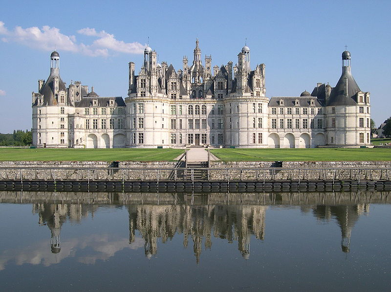 france chambord chateau moat 20 Impressive Moats Around the World