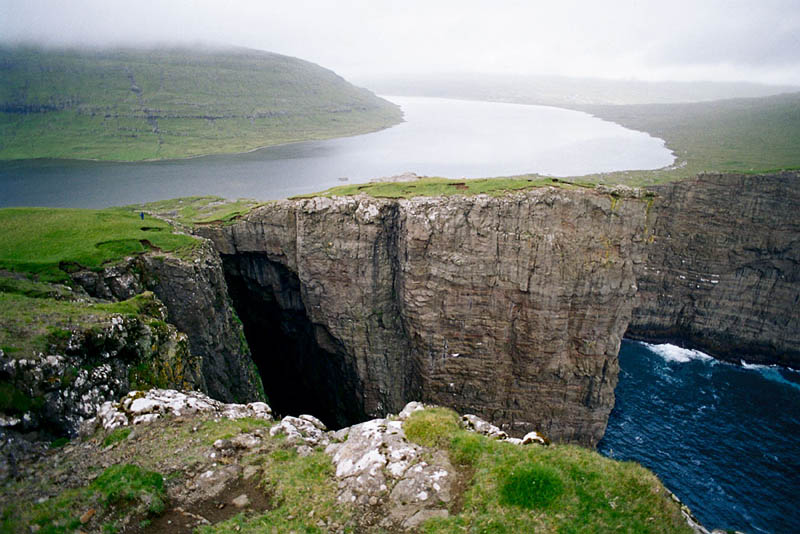 lake ocean on two levels faroe islands Picture of the Day: Two Levels of Awesome