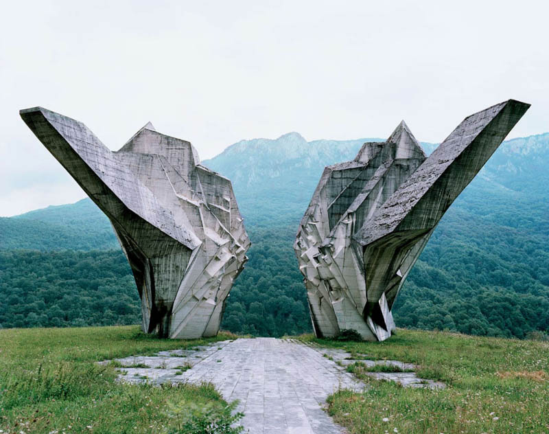 old monuments yugoslavia spomeniks jan kempenaers 14 Forgotten Monuments from the former Yugoslavia