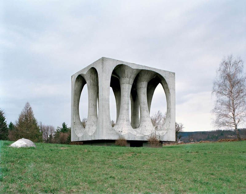 old monuments yugoslavia spomeniks jan kempenaers 7 Forgotten Monuments from the former Yugoslavia