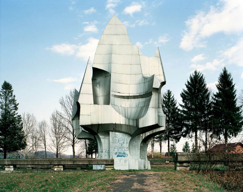 old monuments yugoslavia spomeniks jan kempenaers 9 Forgotten Monuments from the former Yugoslavia