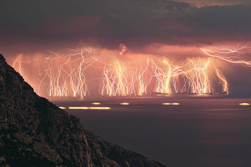 70 lightning bolts ikaria island lightning storm Picture of the Day: 70 Lightning Strikes in One Shot