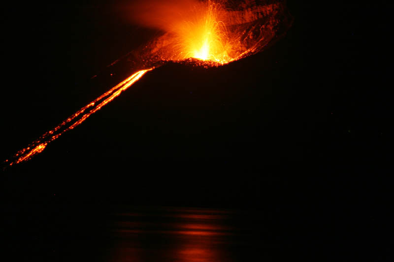 mount krakatoa eruption volcano 30 Incredible Photos of Volcanic Eruptions