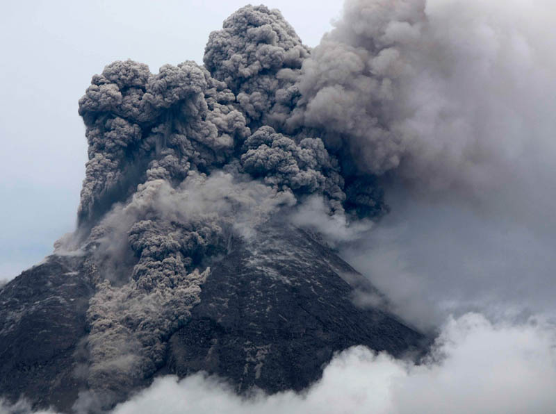 mount merapi volcano eruption 30 Incredible Photos of Volcanic Eruptions