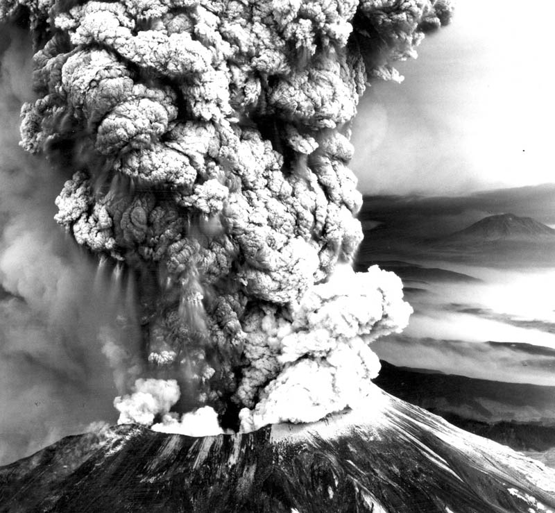 mount st helens volcano eruption 1980 black and white 30 Incredible Photos of Volcanic Eruptions