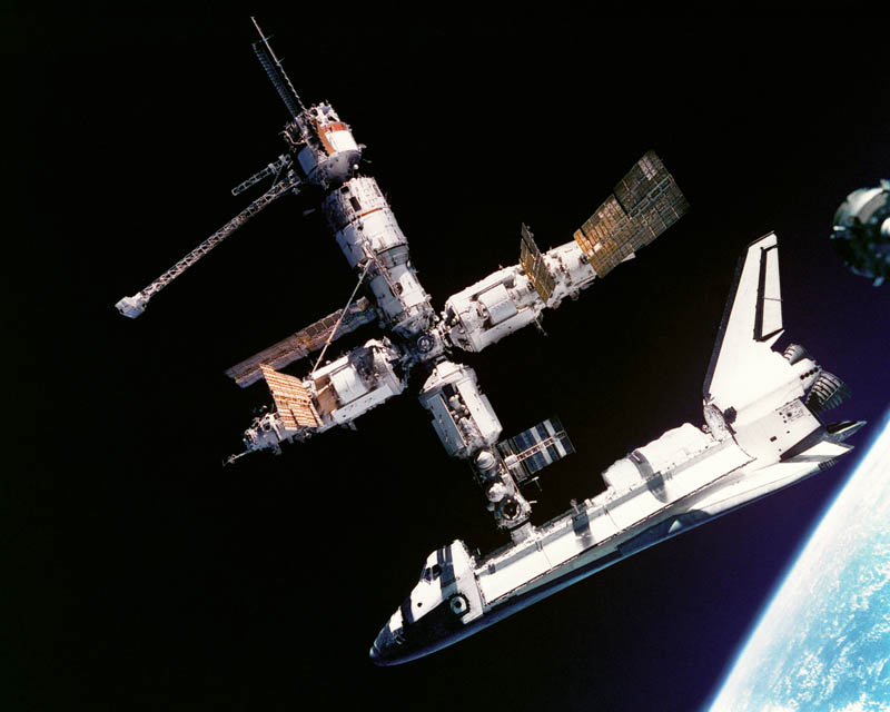 us atlantis space shuttle docking to mir space station 1995 This Day In History   June 29th