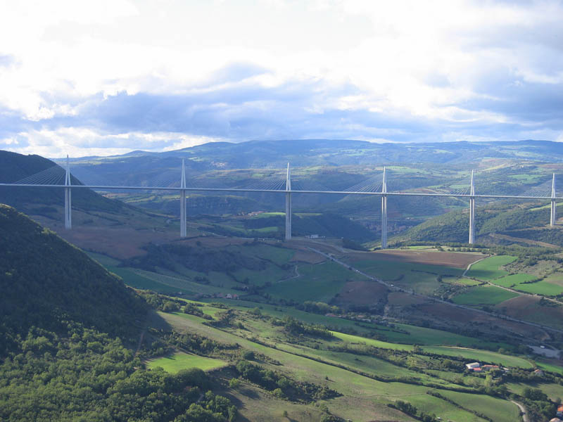 worlds tallest bridge millau viaduct france 11 The Tallest Bridge in the World [20 pics]