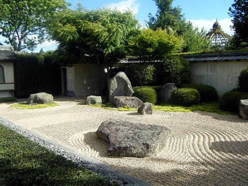 japanese garden at hamilton gardens waikato new zealand 20 Stunning Japanese Gardens Around the World
