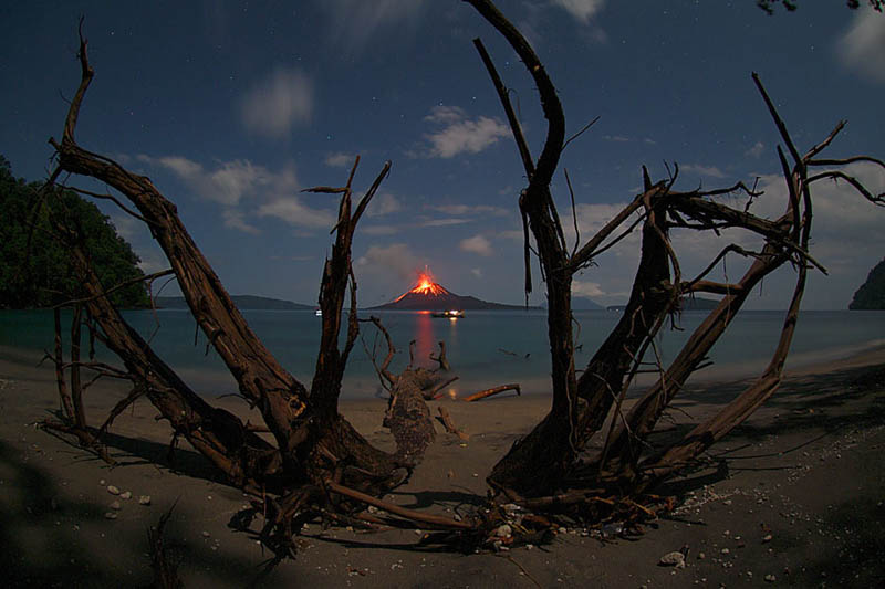 krakatau erupting from a distance Picture of the Day: Krakatoa Eruption from Afar