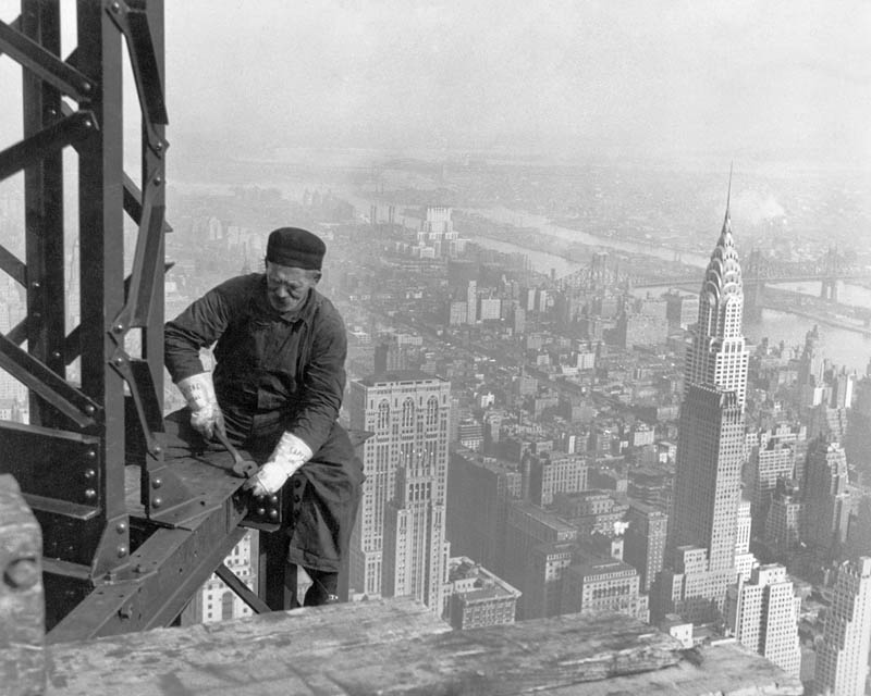 old time structural worker building the empire state building 1930 Picture of the Day: Empire State Building Structural Worker 1930