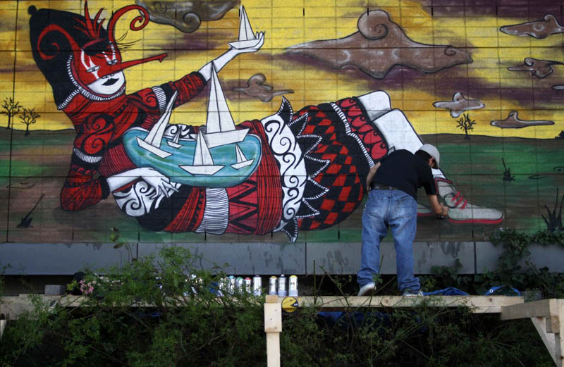 skount street art illustrations graffiti 17 Astonishing Street Art Murals by Skount