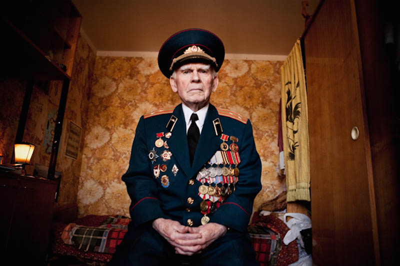 wwii veterans portraits konstantin suslov 1 Honoring the Veterans of World War II [25 pics]