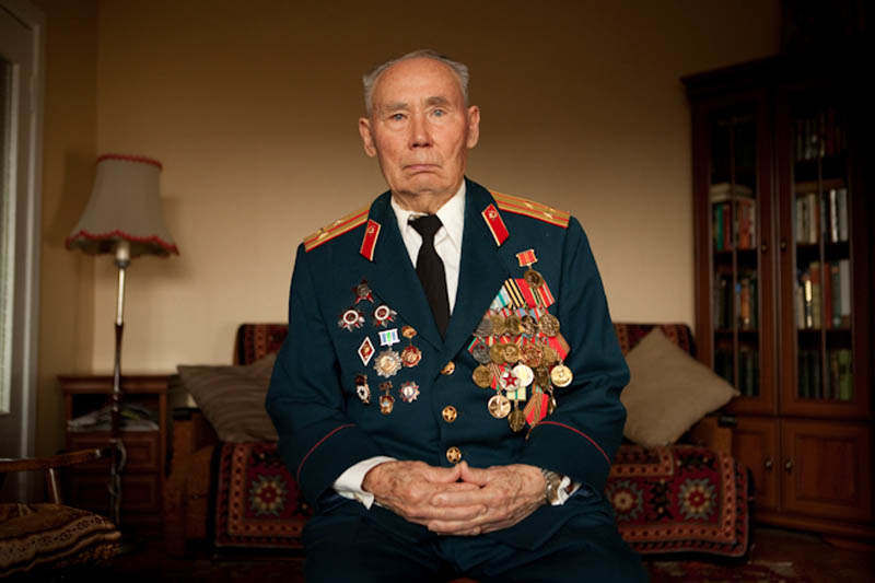 wwii veterans portraits konstantin suslov 25 Honoring the Veterans of World War II [25 pics]