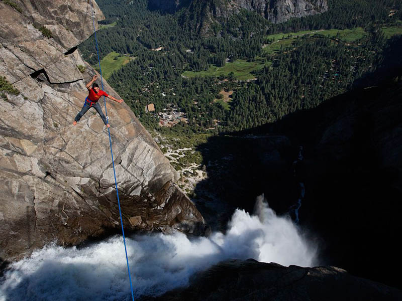 highlining yosemite falls Picture of the Day: Highlining Yosemite Falls