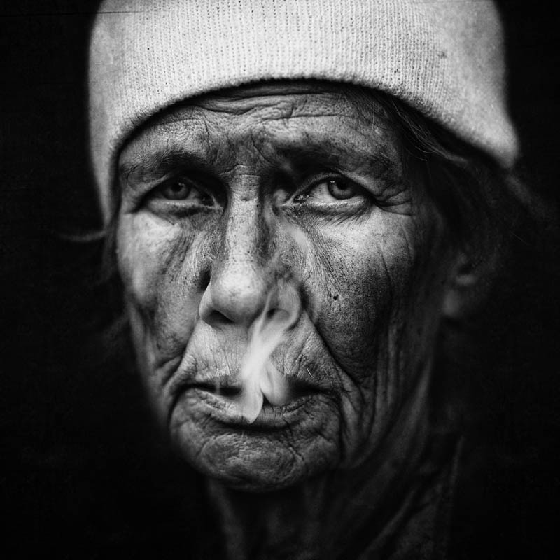 homeless black and white portraits lee jeffries 12 Gripping Black and White Portraits of the Homeless by Lee Jeffries