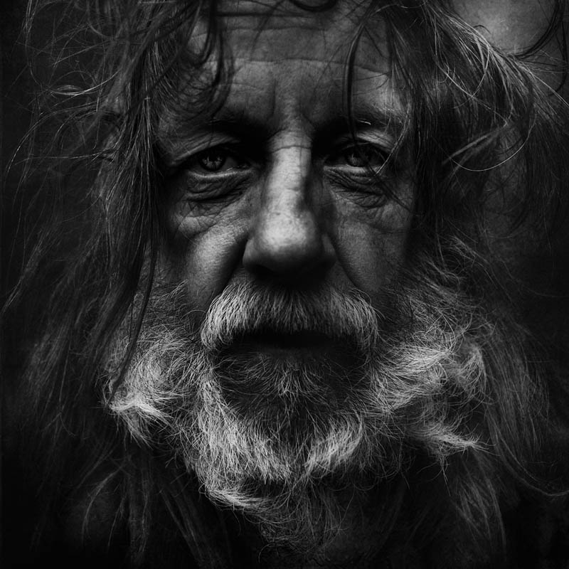 homeless black and white portraits lee jeffries 18 Gripping Black and White Portraits of the Homeless by Lee Jeffries